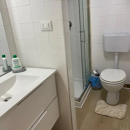 Konukevi Rizzoli 3 Senzanome 3*